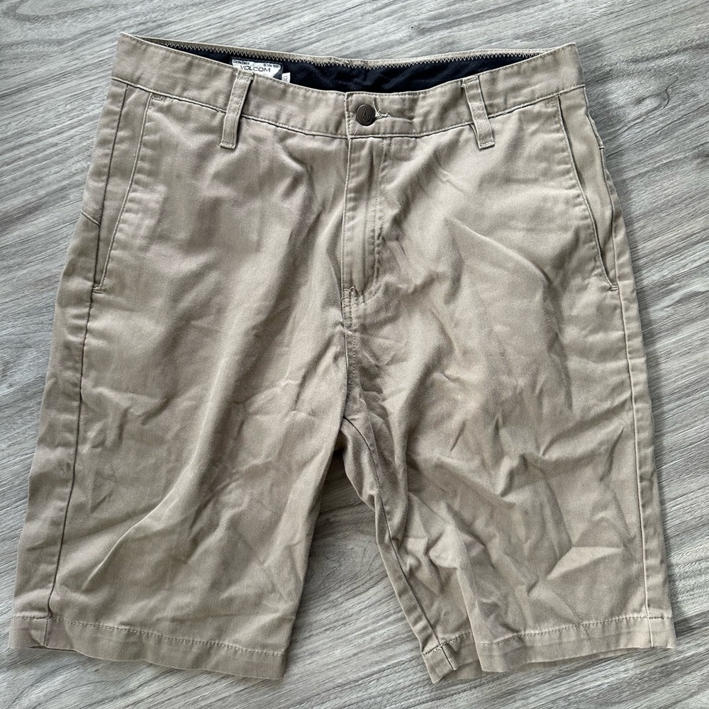 Men’s volcom shorts